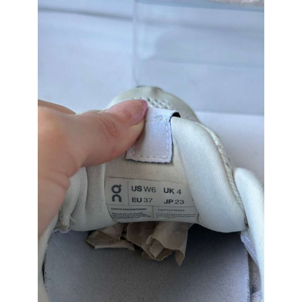 On Cloudsurfer Running Shoes Women's US 6 White Athletic Sneakers - Picture 8 of 9